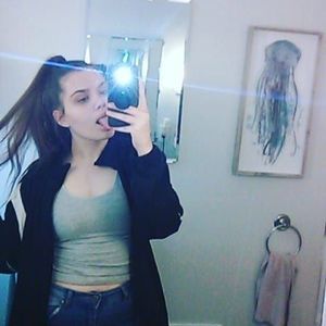 Meet your Posher, Lily